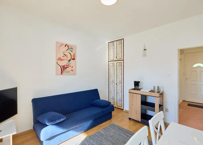 Benji Apartment